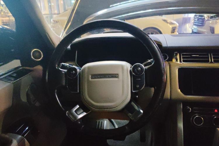 Used Land Rover Range 2014 Revised 3.0 SC V6 Vogue Steering Wheel