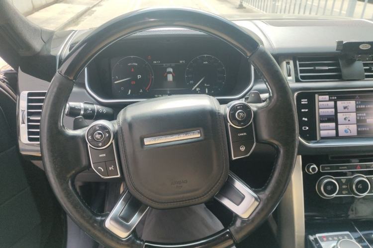 Used Land Rover Range 2014 3.0 TDV6 Vogue SE Steering Wheel