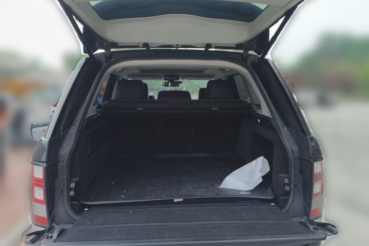 Used Land Rover Range 2014 3.0 TDV6 Vogue Trunk