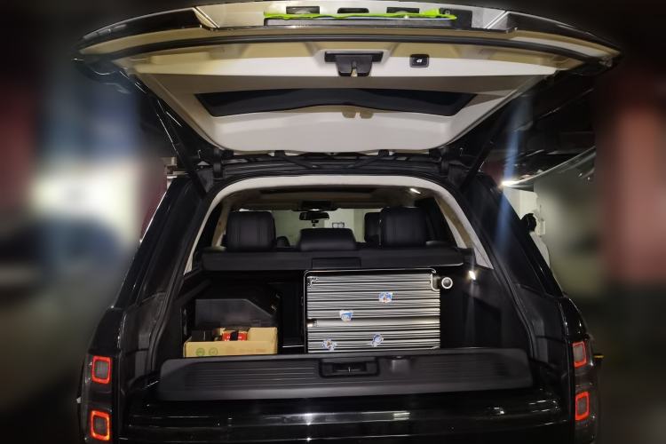 Used Land Rover Range 2014 Revised 3.0 SC V6 Vogue Trunk