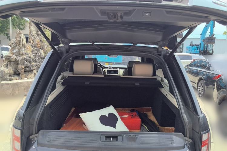 Used Land Rover Range  Trunk
