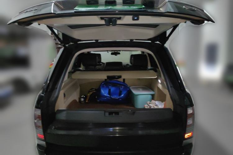 Used Land Rover Range 2014 3.0 SC V6 Vogue Trunk