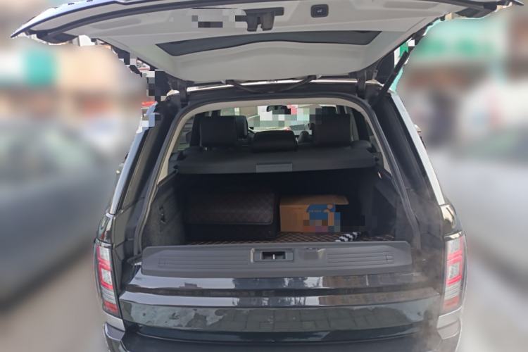 Used Land Rover Range 2014 3.0 SC V6 Vogue Trunk