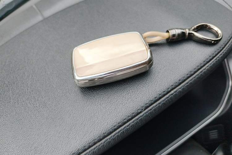Used Land Rover Range 2014 3.0 SC V6 Vogue SE Vehicle Key