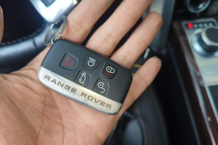 Used Land Rover Range 2014 3.0 SC V6 Vogue SE Long-Wheelbase Edition Vehicle Key