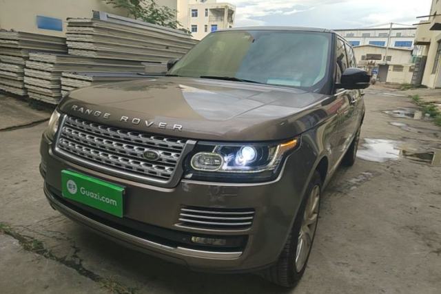Używany Land Rover Range 2014 3.0 SC V6 Vogue SE Long-Wheelbase Edition