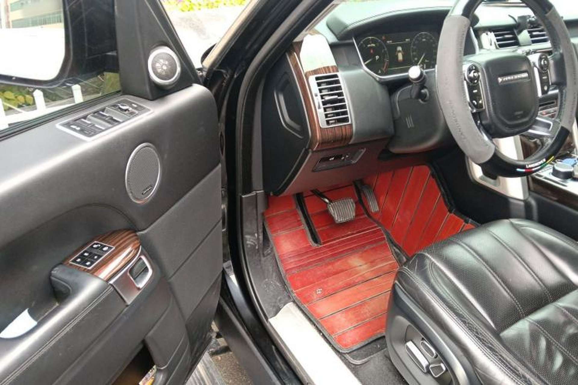 Used Land Rover Range 2014 3.0 SC V6 Vogue Driver Seat