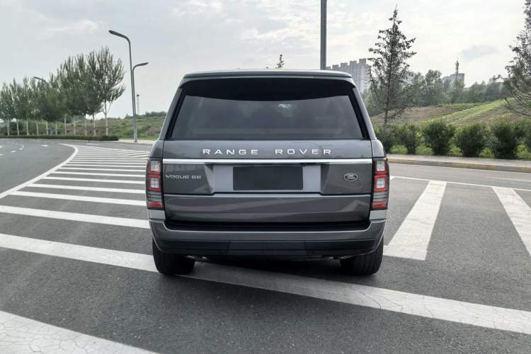 Used Land Rover Range 2014 3.0 SC V6 Vogue SE Exterior 5