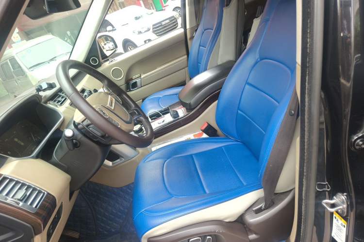 Used Land Rover Range 2014 Revised 3.0 SC V6 Vogue Left Front Seat