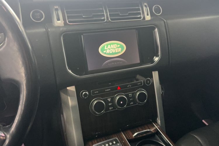 Used Land Rover Range 2014 Revised 3.0 SC V6 Vogue Audio And AC Panel