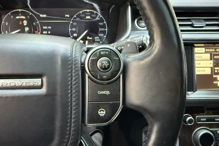 Used Land Rover Range 2014 Revised 3.0 SC V6 Vogue Interior 1