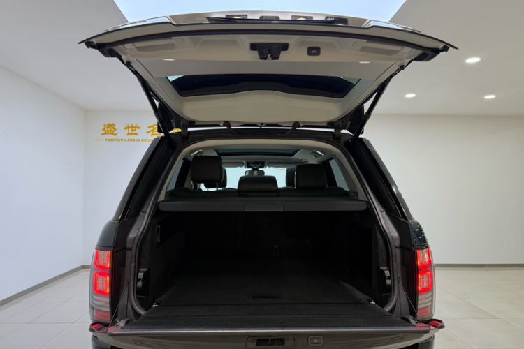 Used Land Rover Range 2014 Revised 3.0 SC V6 Vogue Interior 11