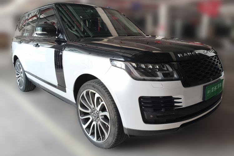 Used Land Rover Range 2014 Revised 3.0 SC V6 Vogue Front Right 45 Deg