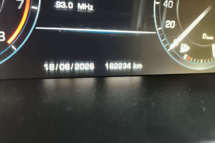 Used Land Rover Range 2014 Revised 3.0 SC V6 Vogue Odometer Close Up