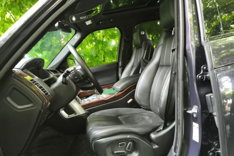 Used Land Rover Range 2014 Revised 3.0 SC V6 Vogue Left Front Seat