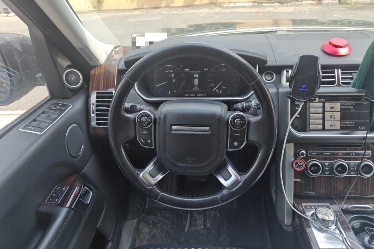 Used Land Rover Range 2014 Revised 3.0 SC V6 Vogue Steering Wheel