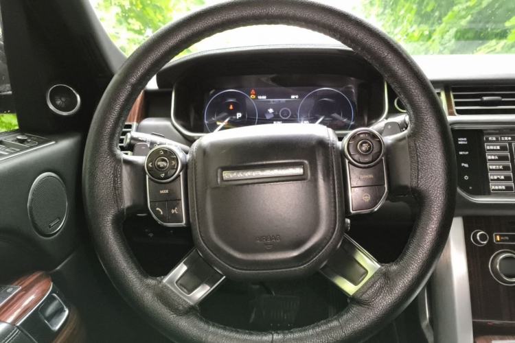 Used Land Rover Range 2014 Revised 3.0 SC V6 Vogue Steering Wheel