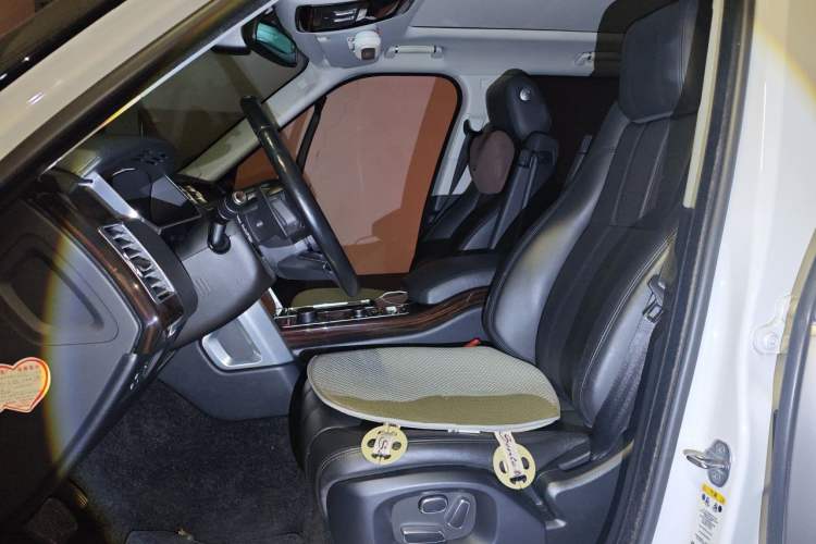 Used Land Rover Range 2014 Revised 3.0 SC V6 Vogue Left Front Seat