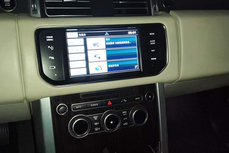 Used Land Rover Range  Audio And AC Panel
