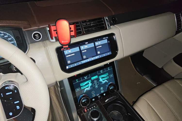 Used Land Rover Range  Audio And AC Panel