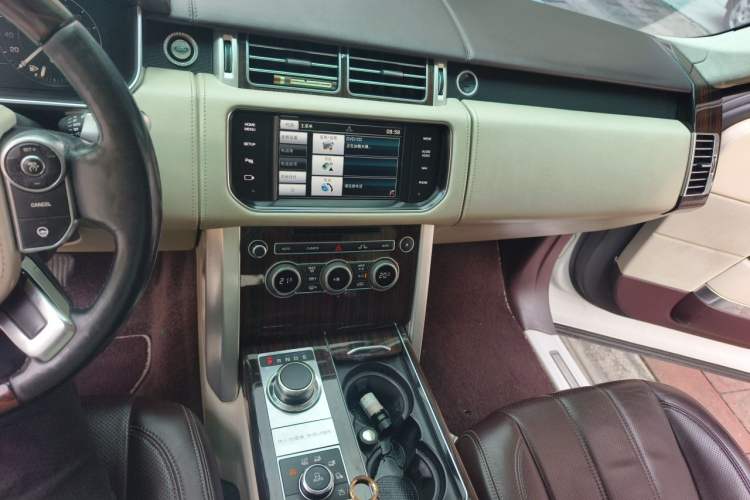 Used Land Rover Range  Audio And AC Panel