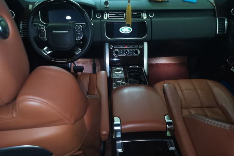 Used Land Rover Range 2014 3.0 SC V6 Vogue SE Long-Wheelbase Edition Center Console