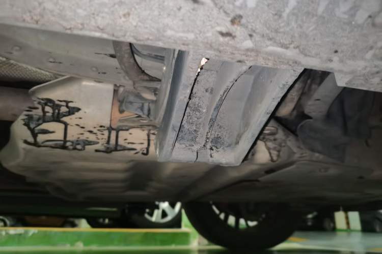 Used Land Rover Range 2014 3.0 SC V6 Vogue SE Long-Wheelbase Edition Chassis Front Right