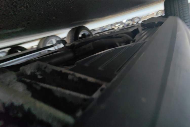 Used Land Rover Range  Chassis Rear Left