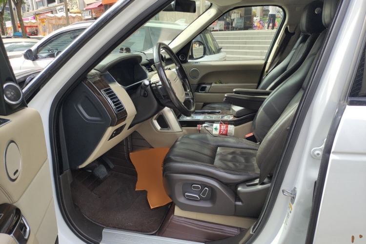 Used Land Rover Range 2014 Revised 3.0 SC V6 Vogue Driver Seat