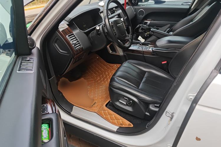 Used Land Rover Range 2014 Revised 3.0 SC V6 Vogue Driver Seat