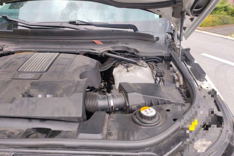 Used Land Rover Range 2014 3.0 SC V6 Vogue SE Long-Wheelbase Edition Engine Bay Left
