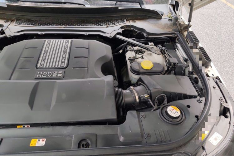 Used Land Rover Range 2014 5.0 SC V8 AB Prestige Extended Version Engine Bay Left