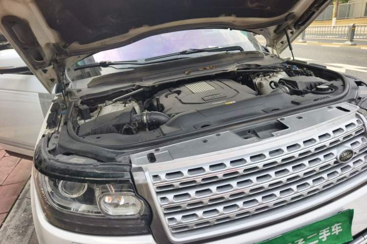 Used Land Rover Range  Engine Bay Right