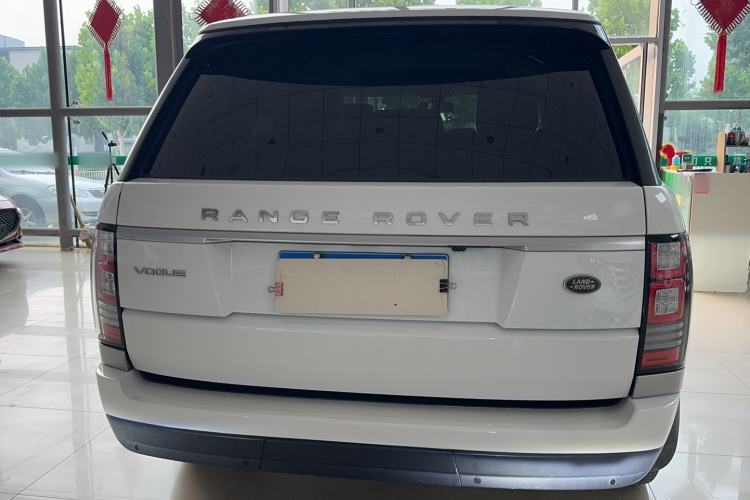 Used Land Rover Range 2014 Revised 3.0 SC V6 Vogue Exterior 3