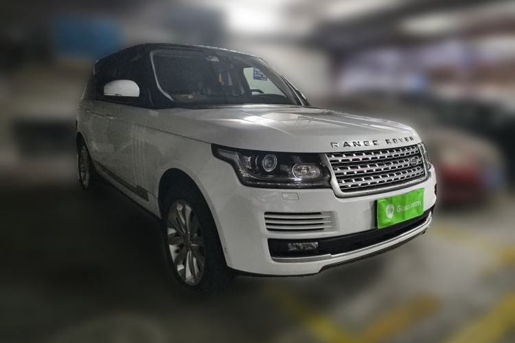 Used Land Rover Range 2014 Revised 3.0 SC V6 Vogue Front Right 45 Deg