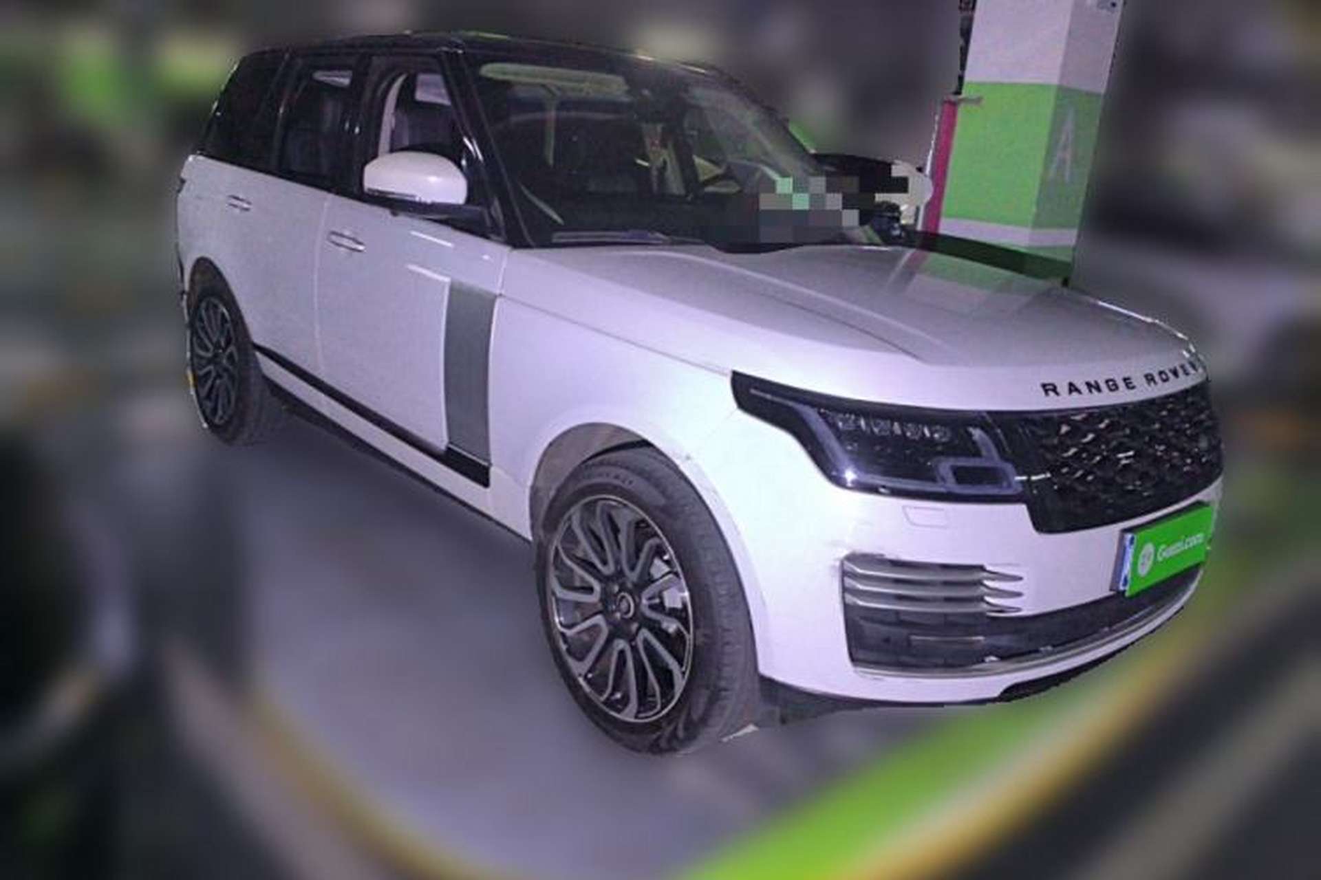 Used Land Rover Range 2014 Revised 3.0 SC V6 Vogue Front Right 45 Deg