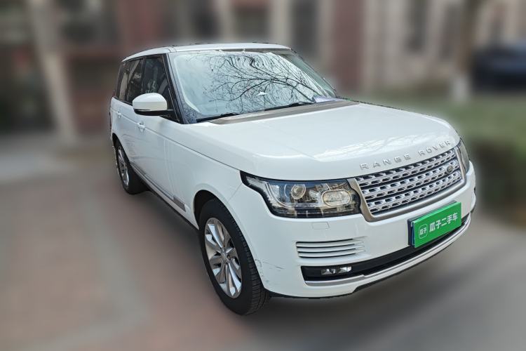 Used Land Rover Range 2014 Revised 3.0 SC V6 Vogue Front Right 45 Deg