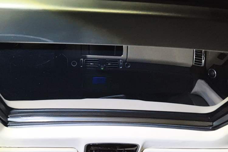 Used Land Rover Range  Headliner