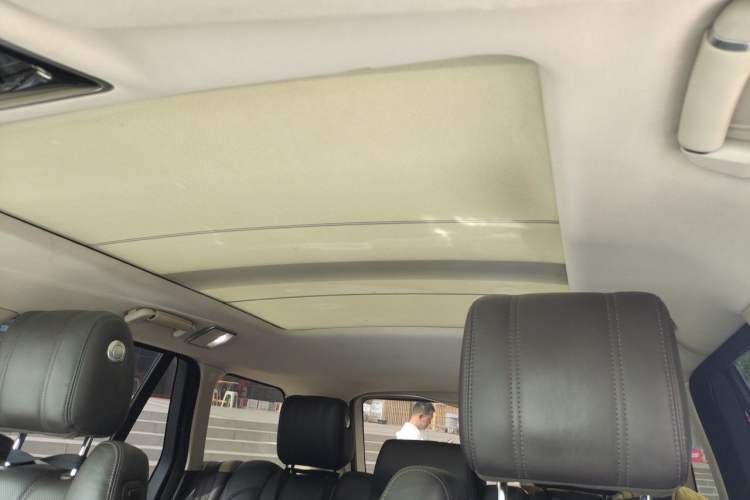 Used Land Rover Range 2014 Revised 3.0 SC V6 Vogue Headliner