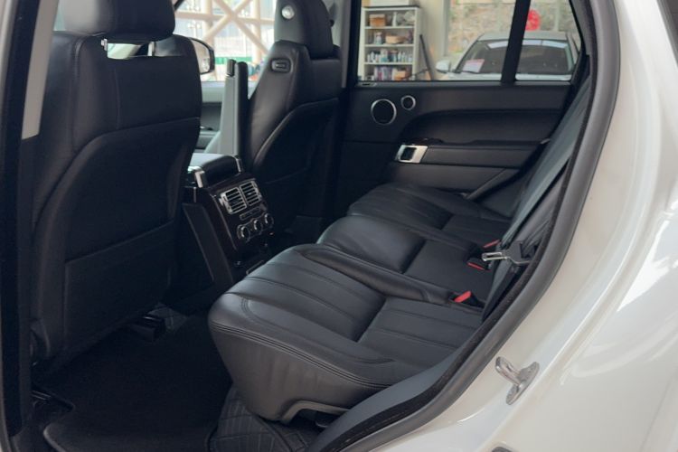Used Land Rover Range 2014 Revised 3.0 SC V6 Vogue Interior 2