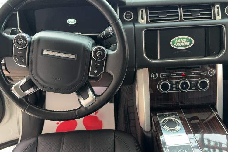 Used Land Rover Range 2014 Revised 3.0 SC V6 Vogue Interior 4