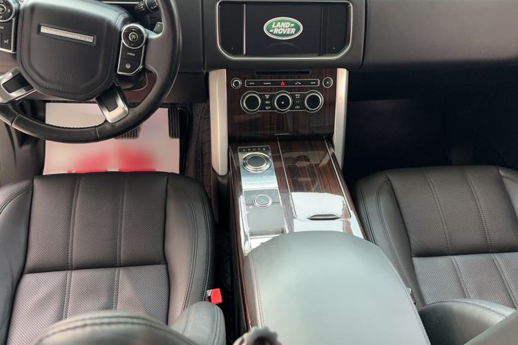 Used Land Rover Range 2014 Revised 3.0 SC V6 Vogue Interior 5