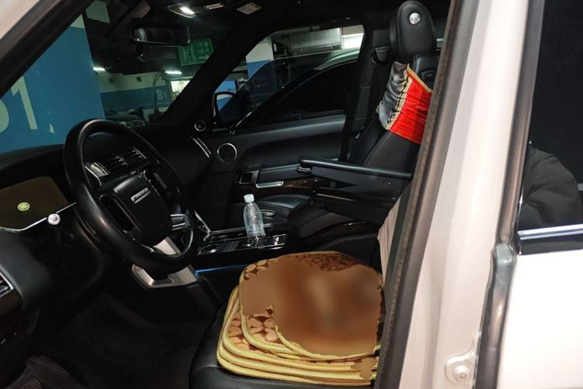 Used Land Rover Range 2014 Revised 3.0 SC V6 Vogue Left Front Seat