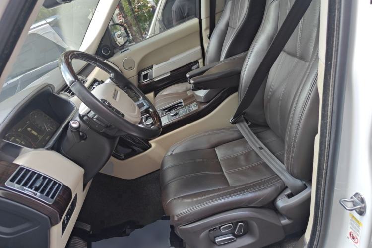 Used Land Rover Range 2014 Revised 3.0 SC V6 Vogue Left Front Seat
