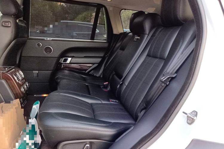 Used Land Rover Range 2014 3.0 SC V6 Vogue SE Long-Wheelbase Edition Left Rear Seat