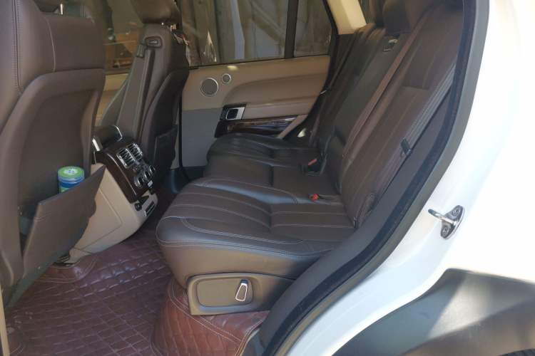 Used Land Rover Range 2014 3.0 TDV6 Vogue Left Rear Seat