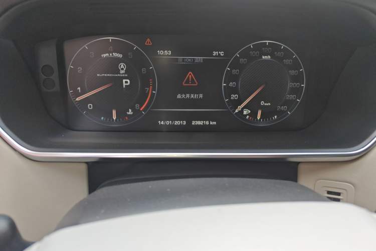 Used Land Rover Range 2014 Revised 3.0 SC V6 Vogue Odometer Close Up