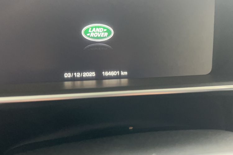 Used Land Rover Range 2014 3.0 SC V6 Vogue Odometer Close Up