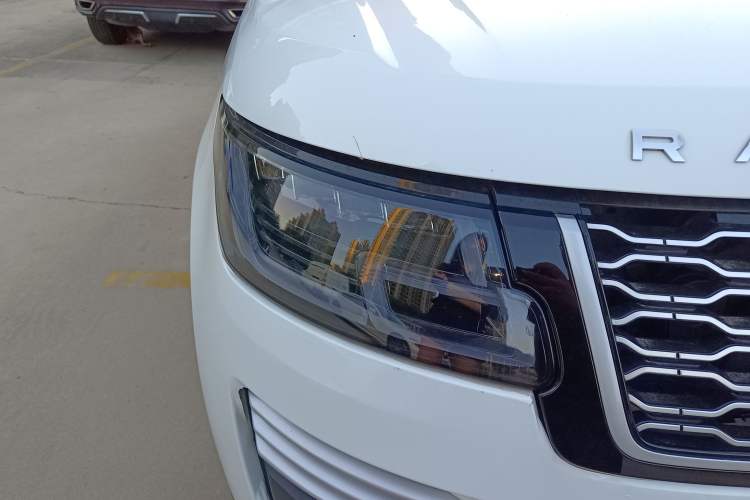 Used Land Rover Range 2014 3.0 SC V6 Vogue SE Long-Wheelbase Edition Right Front Headlight