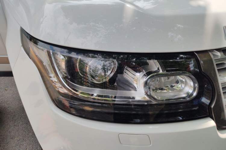 Used Land Rover Range 2014 5.0 SC V8 AB Prestige Extended Version Right Front Headlight